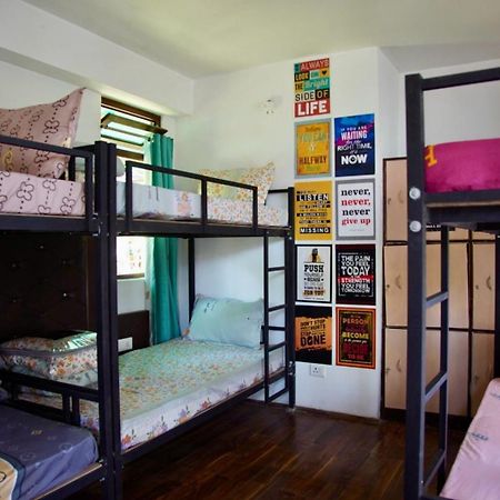 Backpackers Den Hostel Gangtok Bagian luar foto