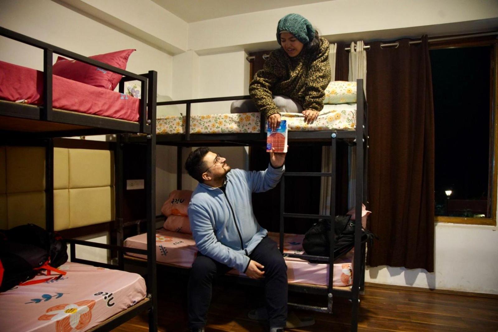 Backpackers Den Hostel Gangtok Bagian luar foto