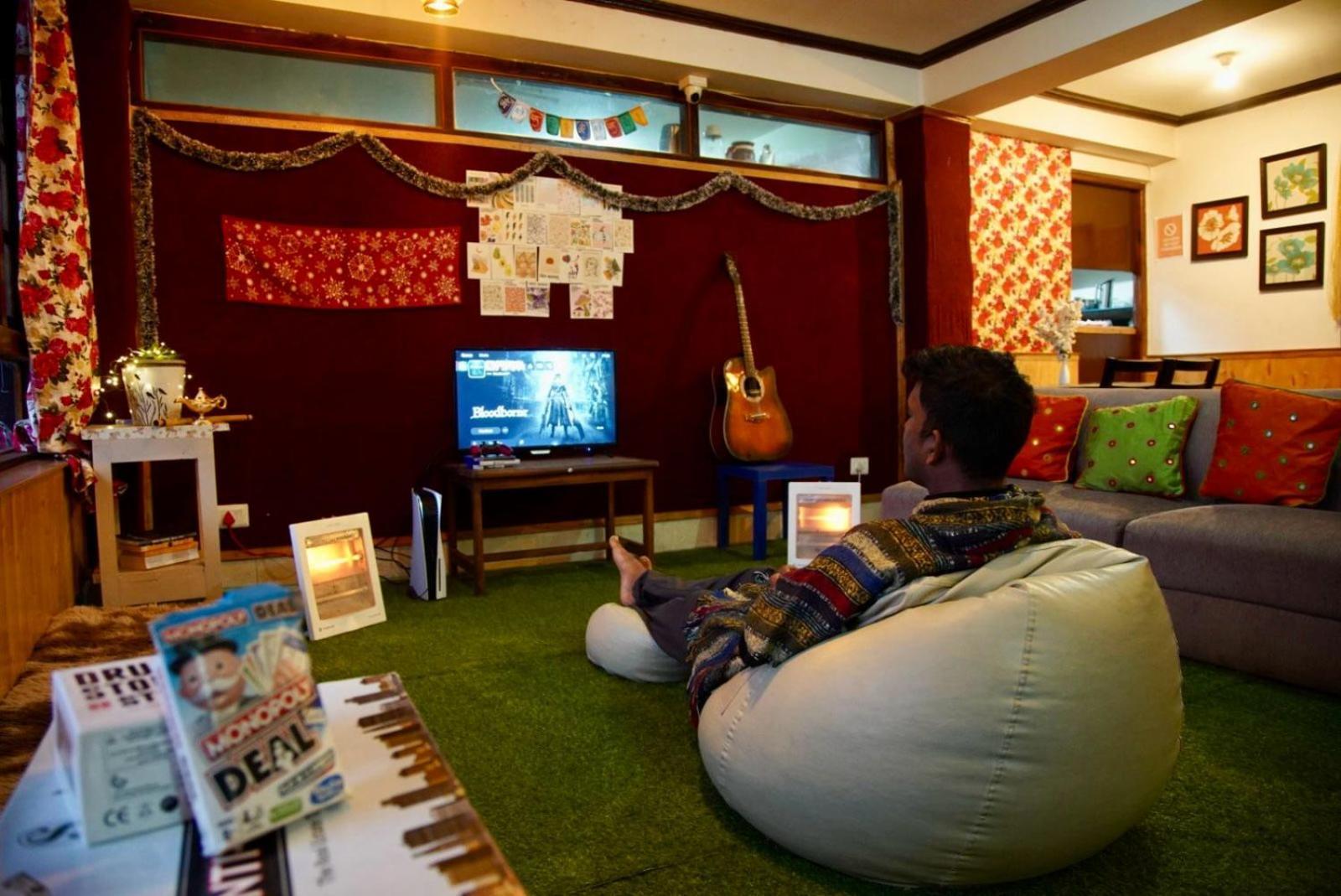 Backpackers Den Hostel Gangtok Bagian luar foto